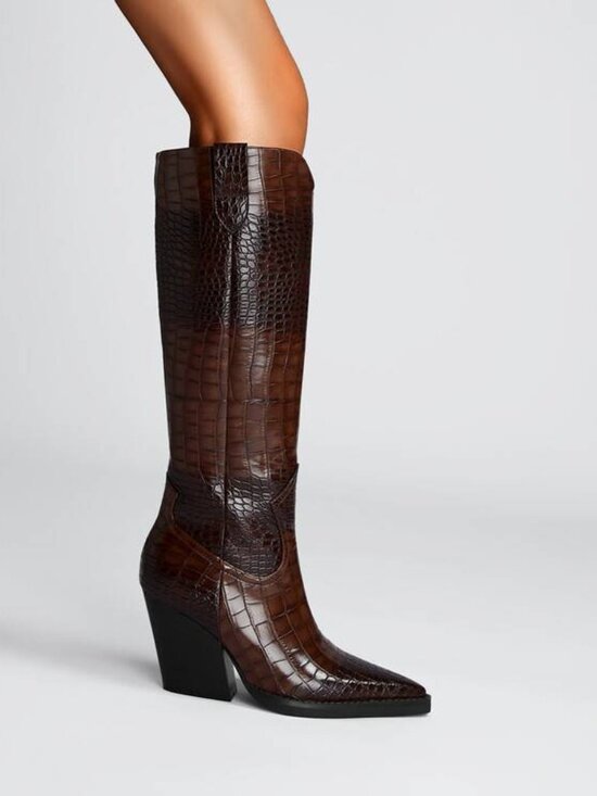 Shoes - Fashionable tall boots